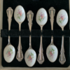 Vintage coffret couverts à dessert cuillères métal émaillé - couteaux – Image 2