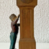 Ancienne pendulette avec personnage en régule – Image 4