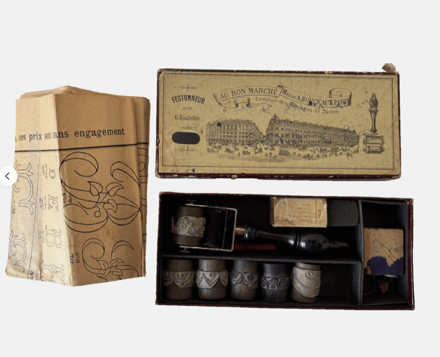 Ancien Festonneur avec 6 roulettes avec boite d'origine Au bon marché - XIXe – Image 2